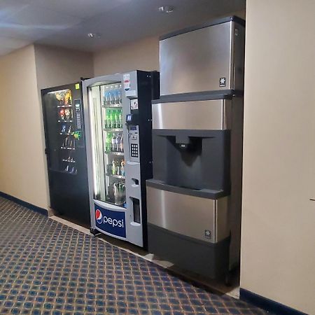 Quality Inn & Suites Eldridge Davenport North Bagian luar foto