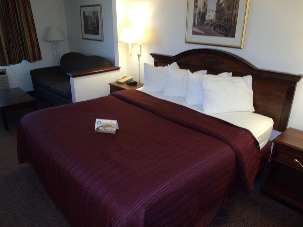 Quality Inn & Suites Eldridge Davenport North Bagian luar foto