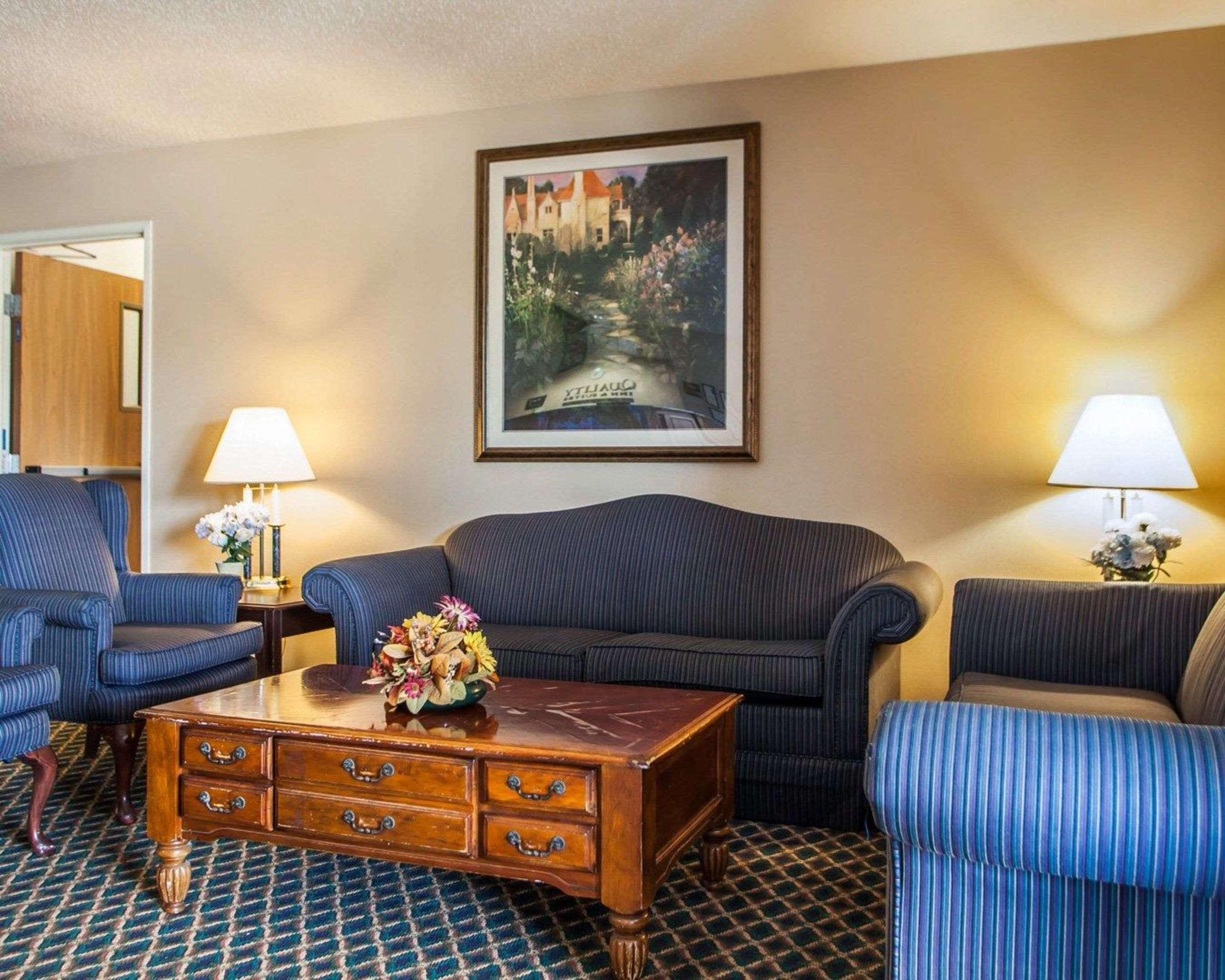 Quality Inn & Suites Eldridge Davenport North Bagian luar foto