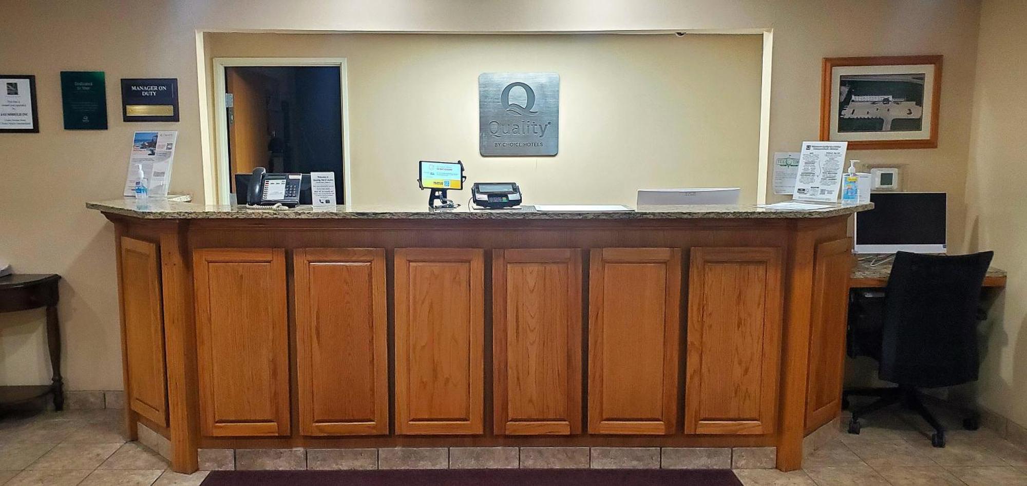 Quality Inn & Suites Eldridge Davenport North Bagian luar foto