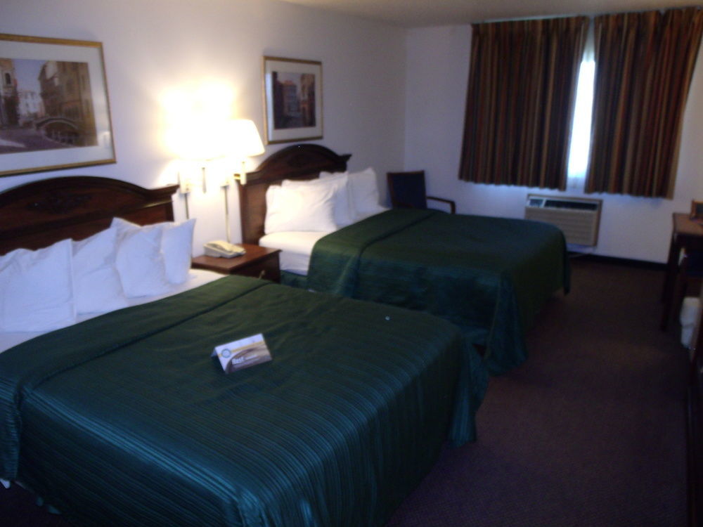 Quality Inn & Suites Eldridge Davenport North Bagian luar foto